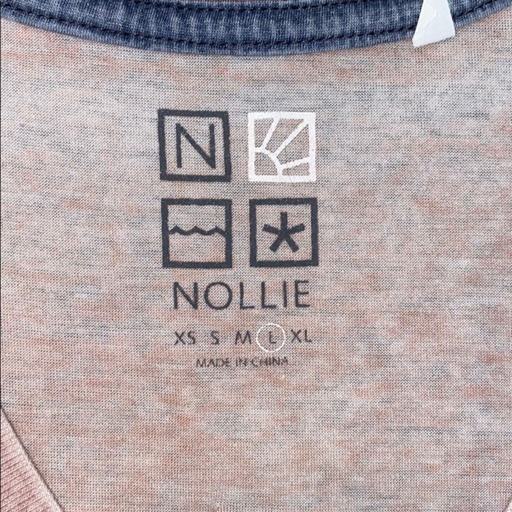 Pacsun Heathered V-Neck - Picture 2 of 3